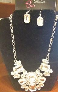 Necklace set